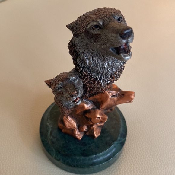 Kitty Cantrell’s “Wild Music” Wolf Sculpture - Picture 2 of 13